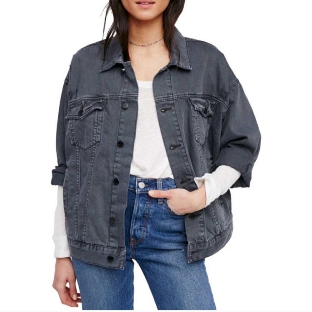 Free People Oversized Distressed Denim Trucker Jacket Size S/XS
